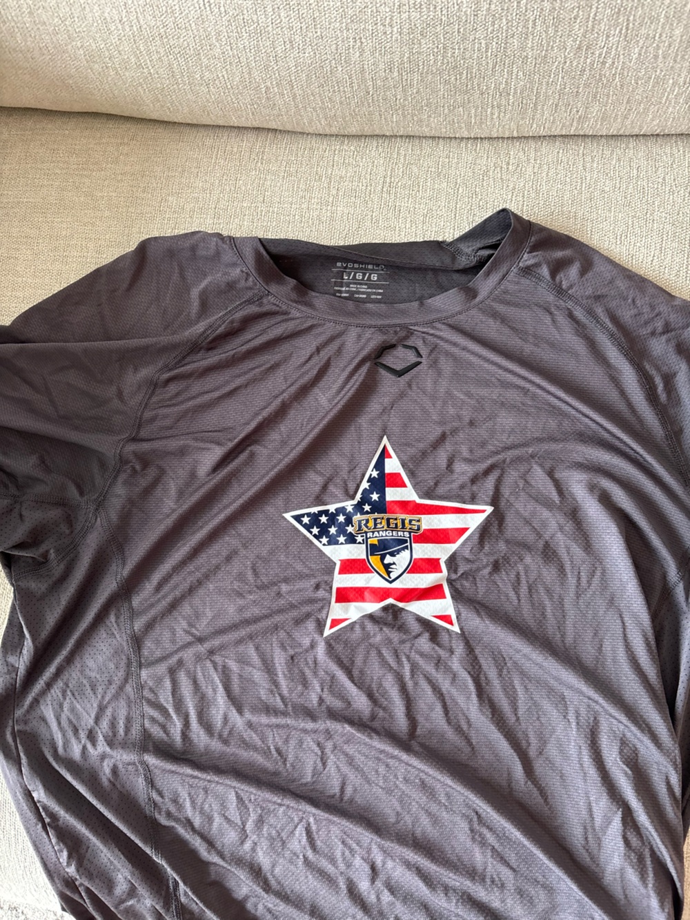 EvoShield Regis Rangers Athletic T-Shirt – Gray / Large
Gray short-sleeve train